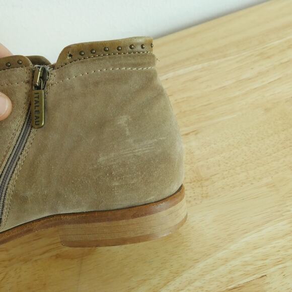 Italeau Miralda Suede Studded Ankle Bootie 37 1/2 US 7 Boho Western Italy Luxury - Picture 9 of 15